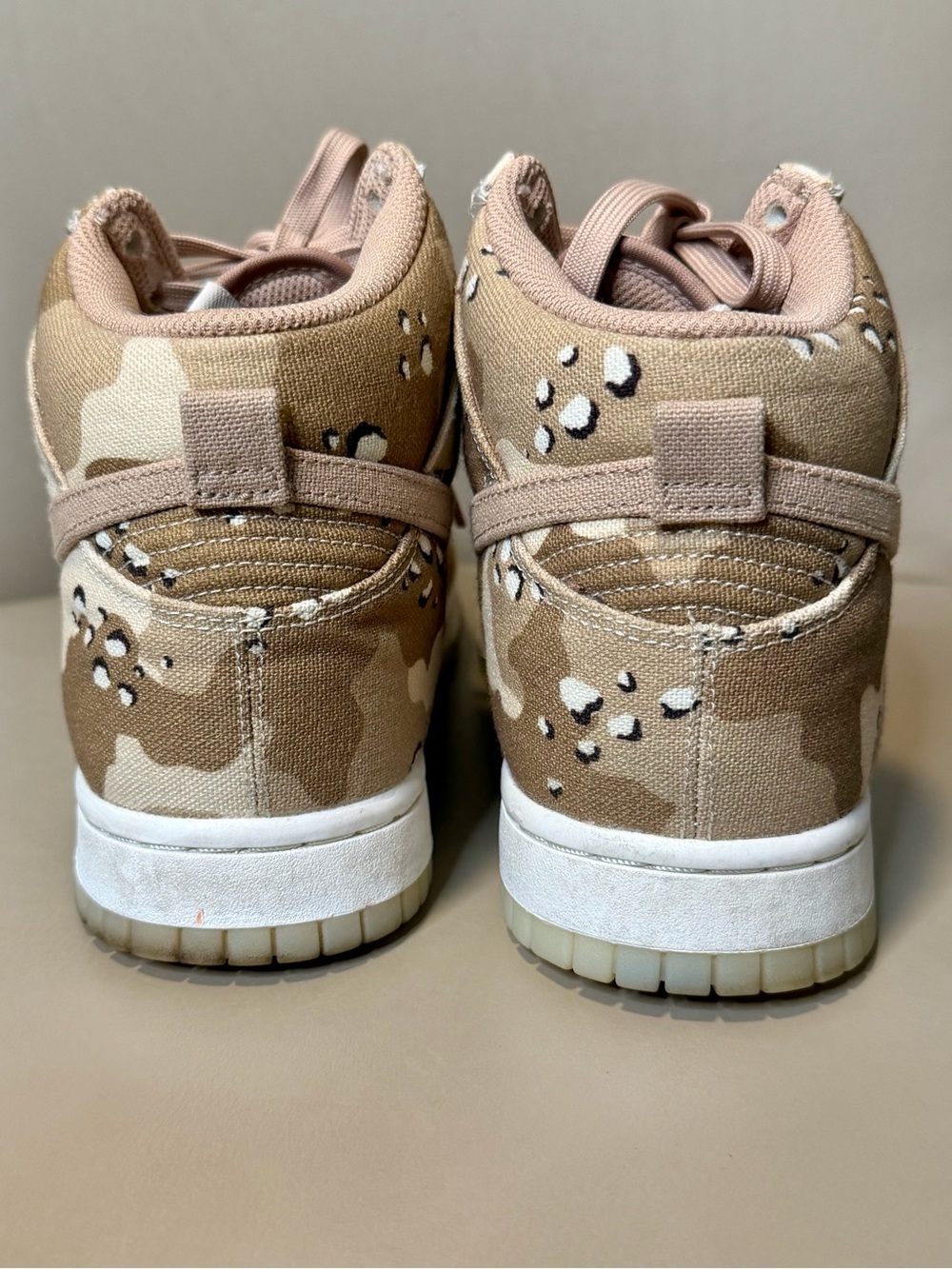Nike Women's Dunk High Desert Camo Sneakers. Size 8. - Picture 10 of 16